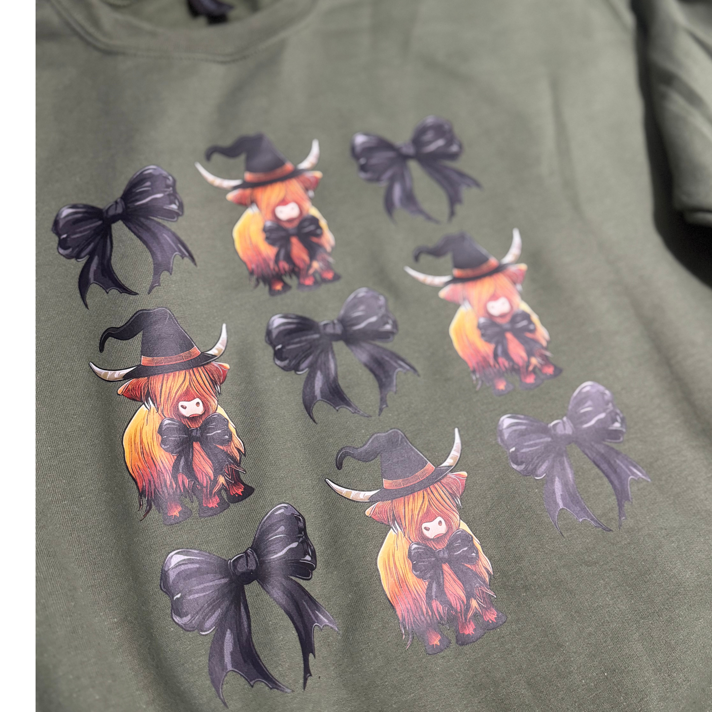 Highland Cow Witch & Bows